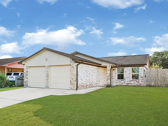 2nd image of 1803 Flamingo Dr