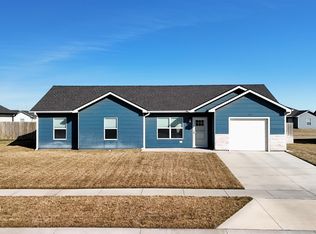 1133 Nautical Dr, Salina, KS 67401