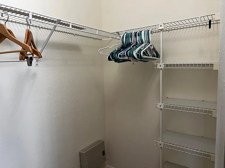 Main closet ensuite