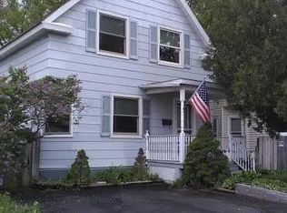15 Willow Ave, Schenectady, NY 12304