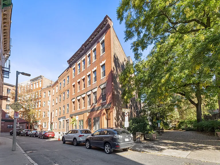 23 Charter St #4 — Photo 9