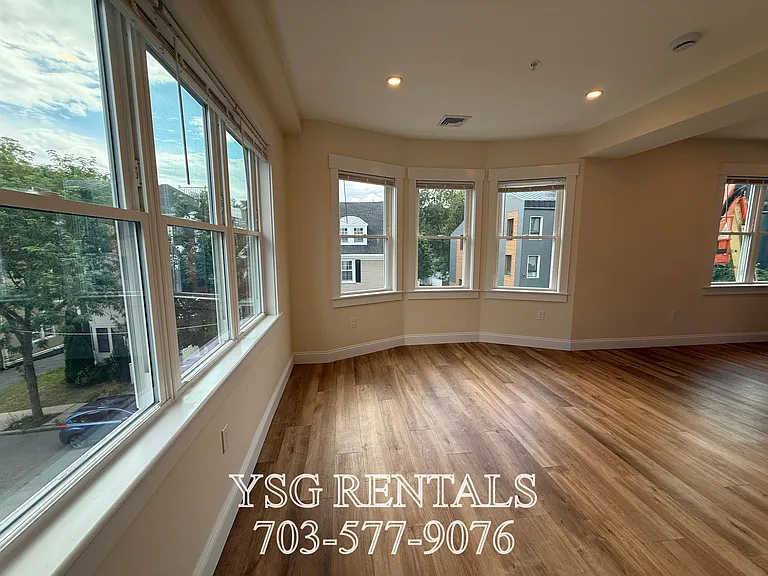 14 Dorr St #2 — Photo 12