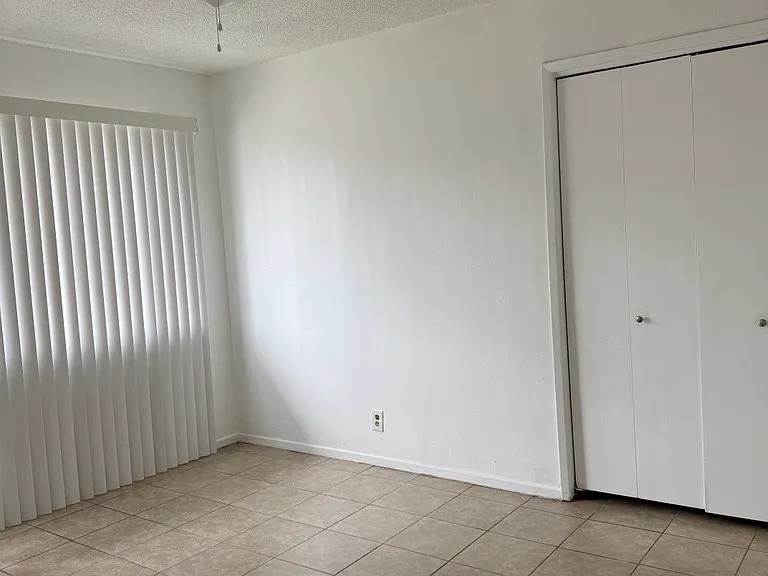 41541 Marine Dr — Photo 5