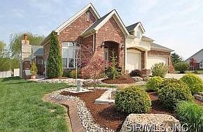 1st image of 225 Fountain Dr