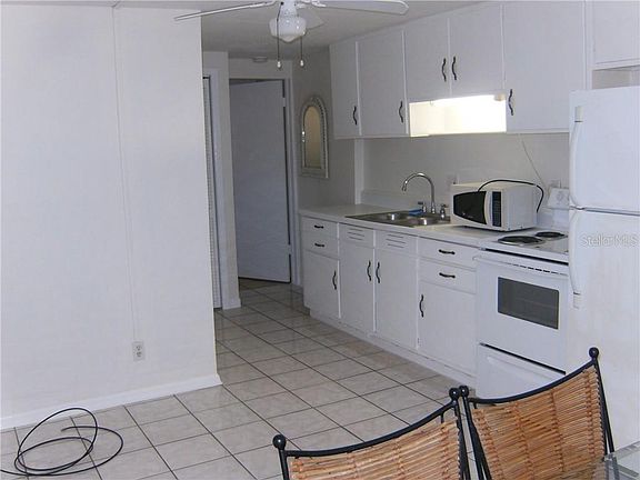 3rd image of 703 N Osceola Ave APT B