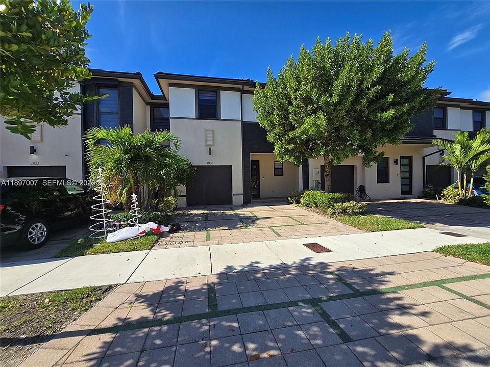 1st image of 15930 NW 91st Ct