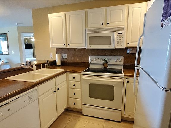 4th image of 108 Park Place Ln #3C