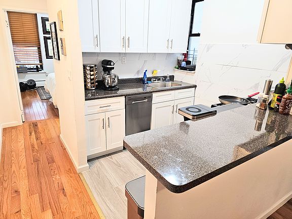 3rd image of 4405 6th Ave #3E