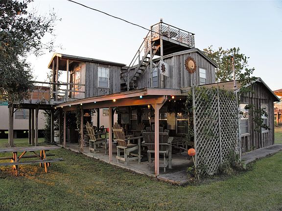 3rd image of 47 Mesquite St W