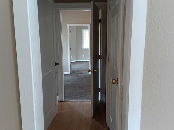 4th image of 3815 W 33rd St