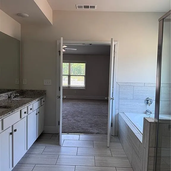 4252 Shandi Cv — Photo 13