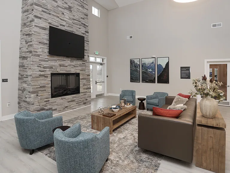 Greenview — Photo 11