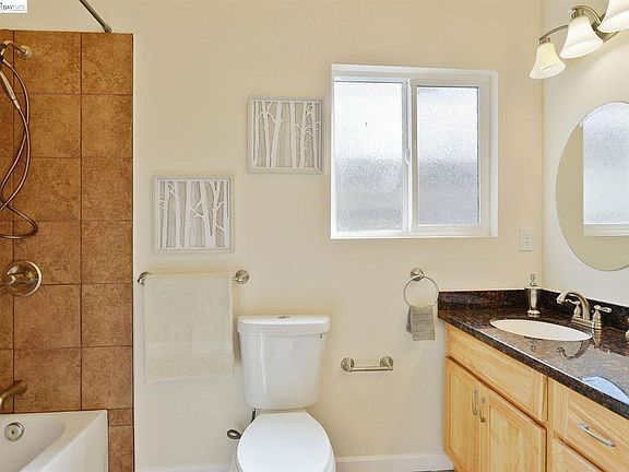 Master (en suite) bath