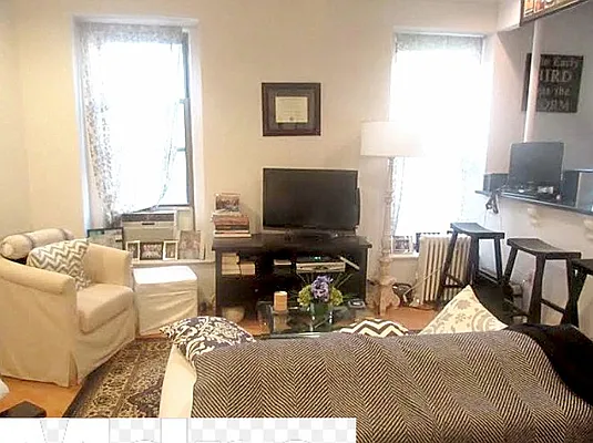 Rented by Mdrn Residential | media 14