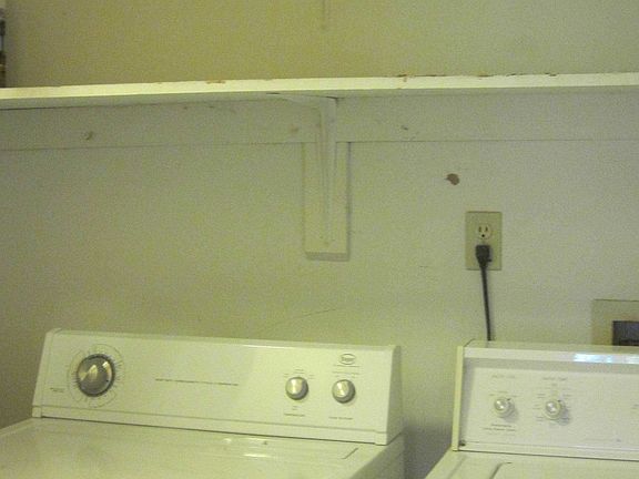 4th image of 227 Carmel Dr Unit 10