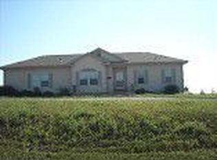 2420 Timberlane Dr, Sabetha, KS 66534