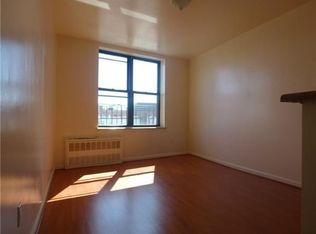 9014 4th Ave APT 3F, Brooklyn, NY 11209