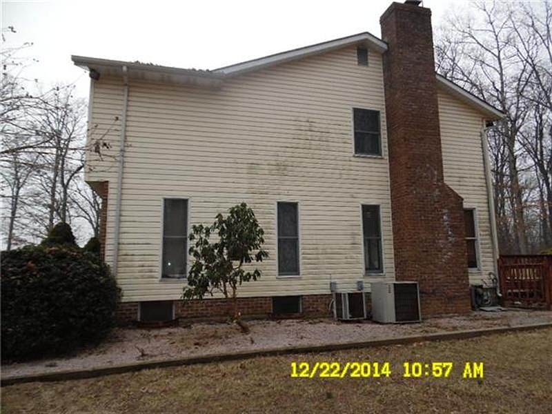 2nd image of 2652 Baumgardner Rd