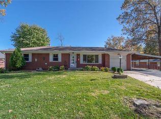 30 Sunnyside Dr, Belleville, IL