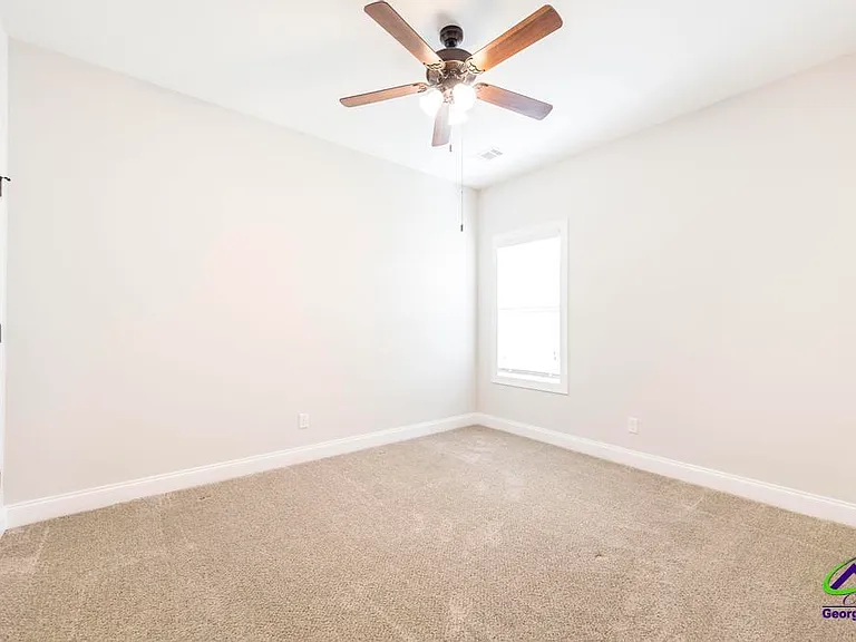 605 Adirondac Way — Photo 7