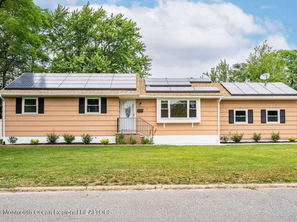 7 N Carrie Drive, Hazlet, NJ 07730