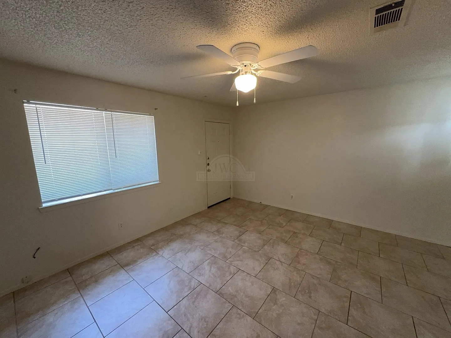 2210 Silverway, Killeen — Photo 4