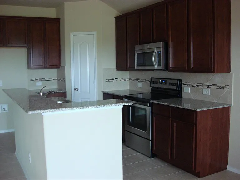 1445 Whitewater Dr — Photo 6