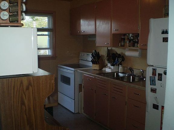 4th image of 330 Hodson Ave