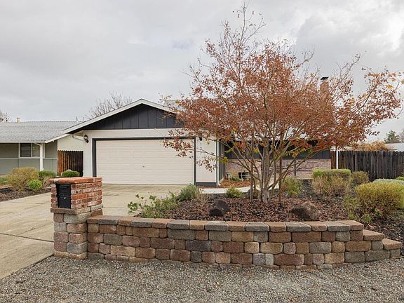 3rd image of 177 Clark Way