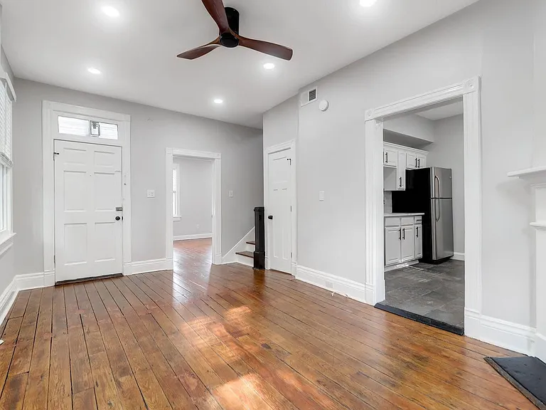 167 Fishburne St — Photo 29
