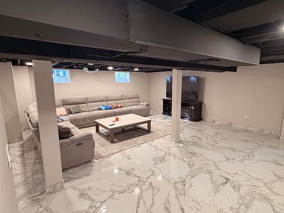 2nd image of 6911 Colonial St #1