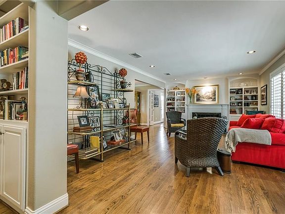 5th image of 5922 Del Roy Dr