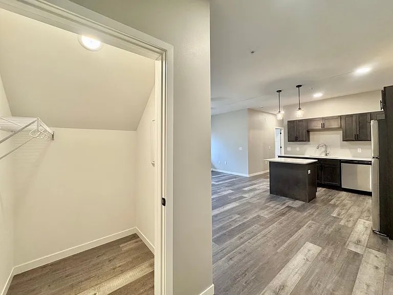 767 Meridian St — Photo 54