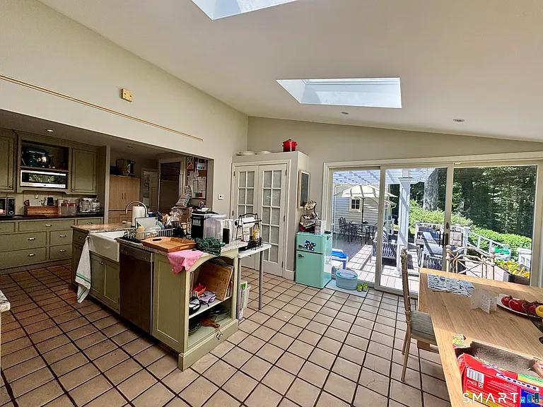 15 Timber Ln — Photo 16
