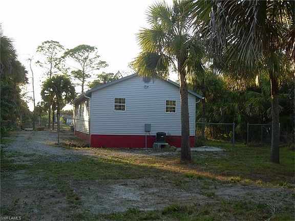 5th image of 3330 Everglades Blvd S