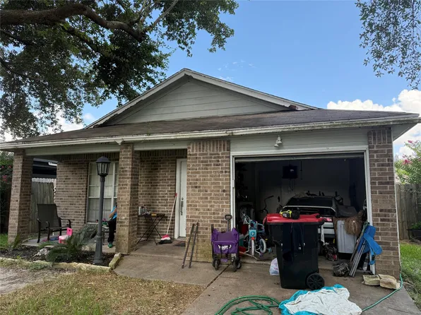 3306 Garrison Ct, Houston, TX 77014