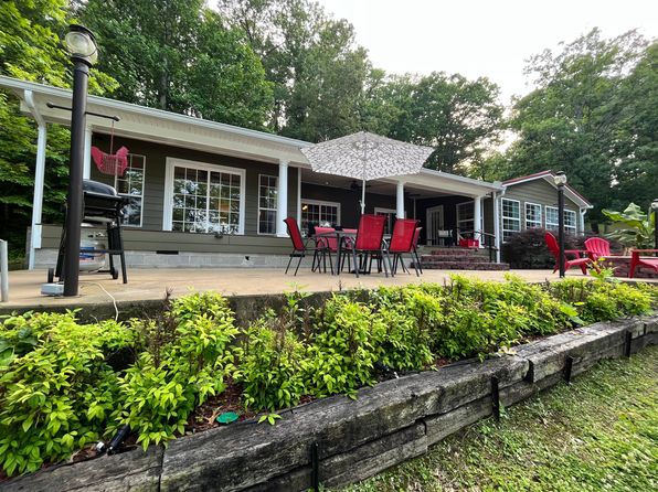 320 Maxine Nelson Rd