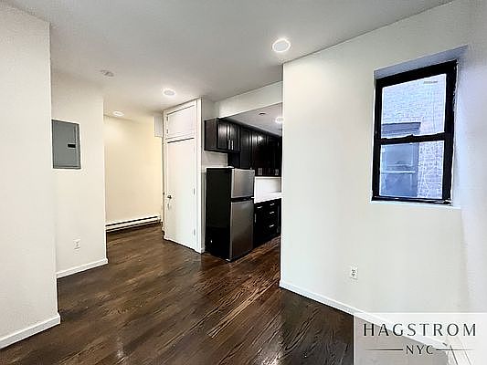 4th image of 905 Nostrand Ave #2R