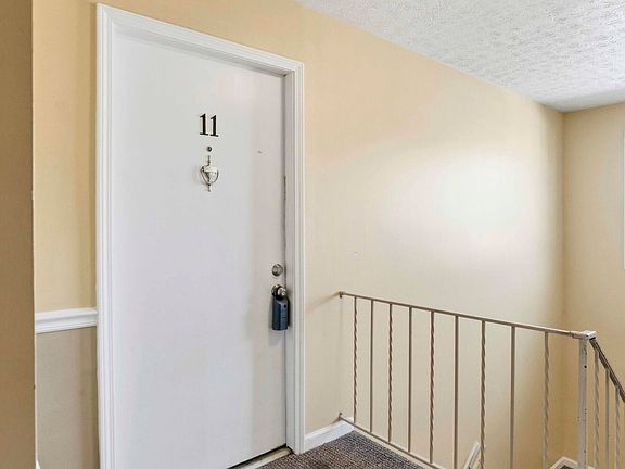 5th image of 1801 Janlyn Rd APT 11