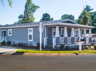 35 Meadow View St, Newnan, GA 30263