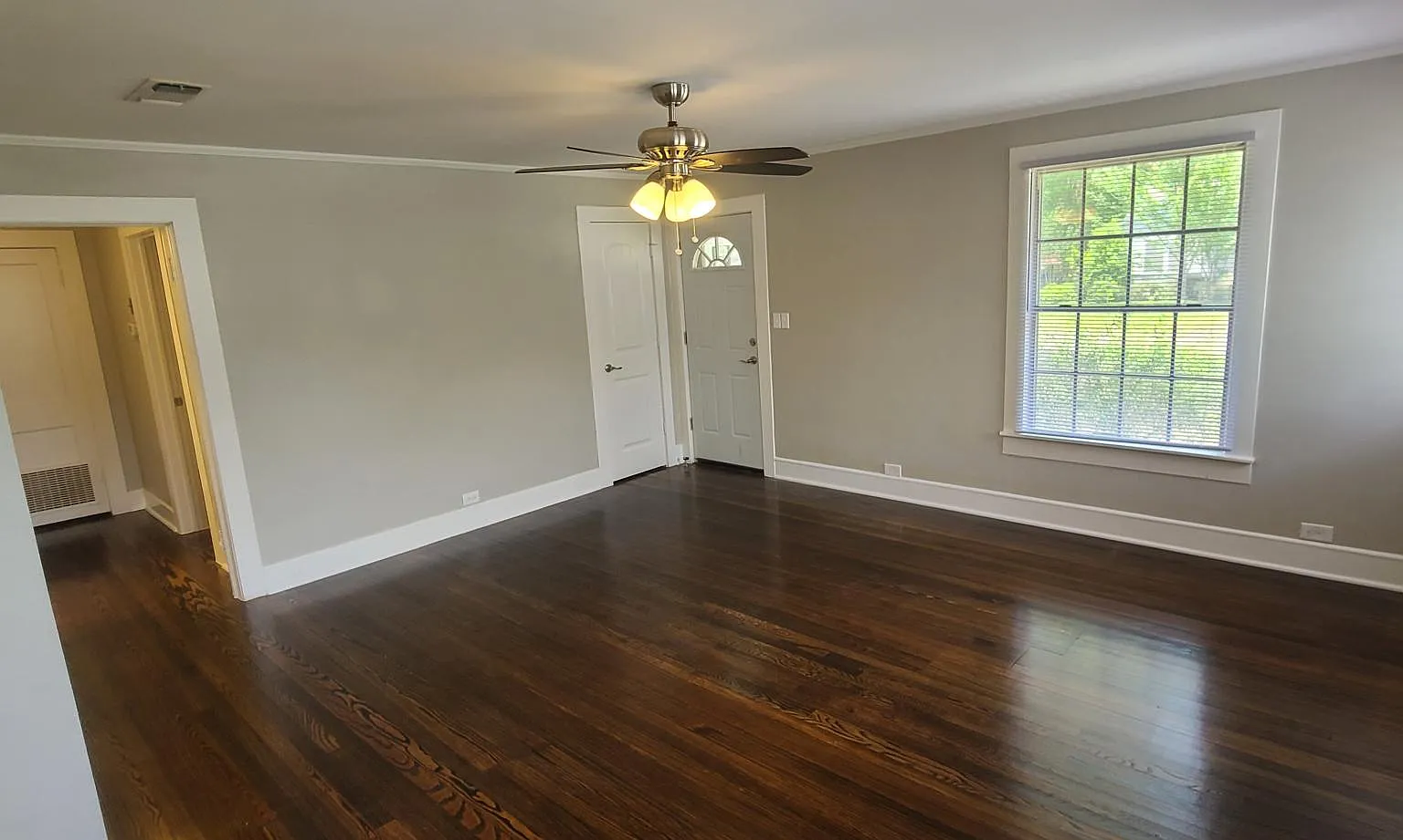 2 bed, $1,150 — Photo 4