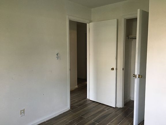 2nd image of 1701 Oliver Ave
