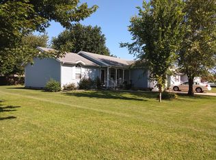 1908 William Ct, Lamar, MO 64759
