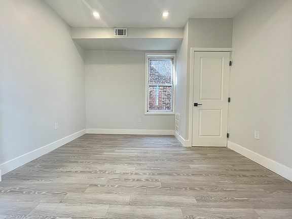 5th image of 88 Wallis Ave #39E
