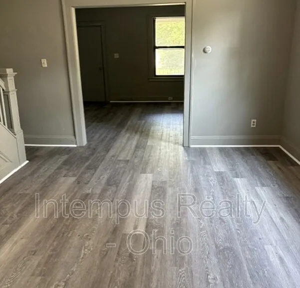 2749 Rush Blvd — Photo 6
