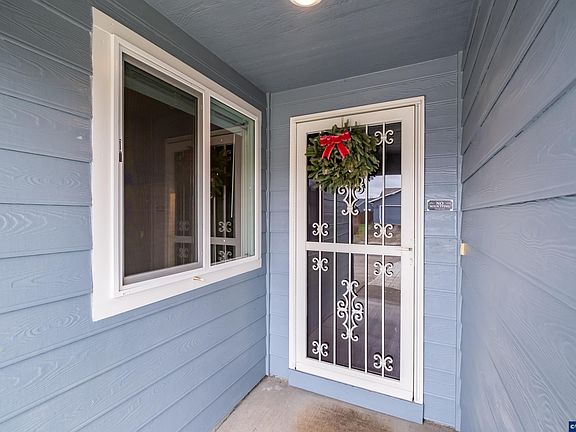3rd image of 1586 Cherrybloom Ct SE