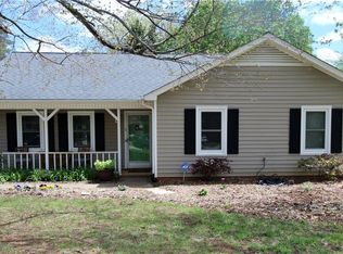 3014 Ardoch Dr, Greensboro, NC 27410
