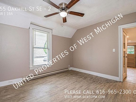 3rd image of 855 Oakhill St SE #2