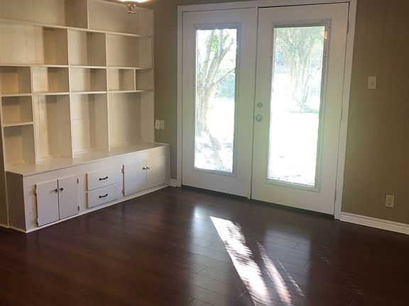 5th image of 2506 Saba Ln