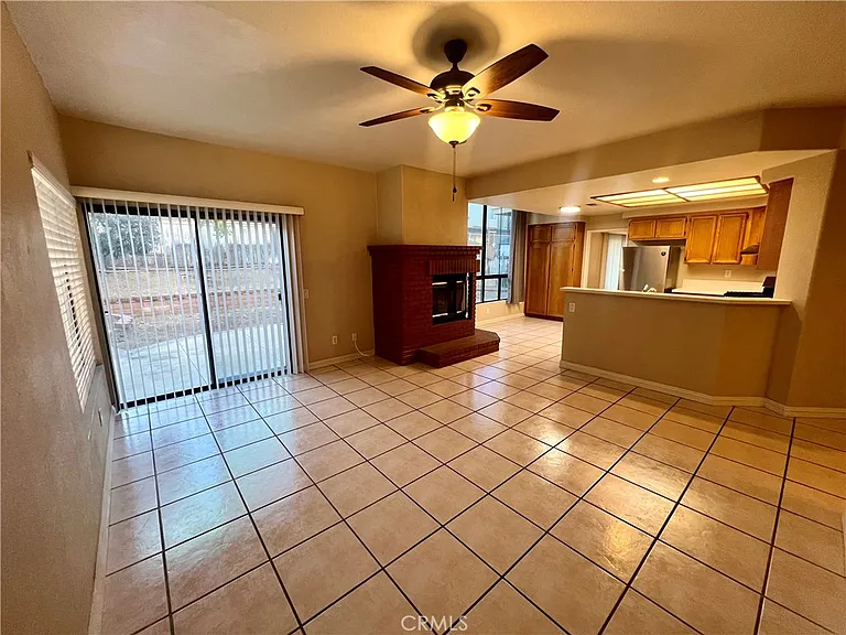 2909 Dorchester Cir — Photo 10